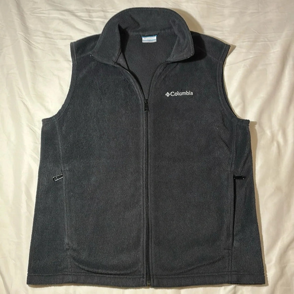 Columbia Jackets & Blazers - COLUMBIA - WOMEN'S BENTON SPRINGS VEST, Charcoal Heather, Size M